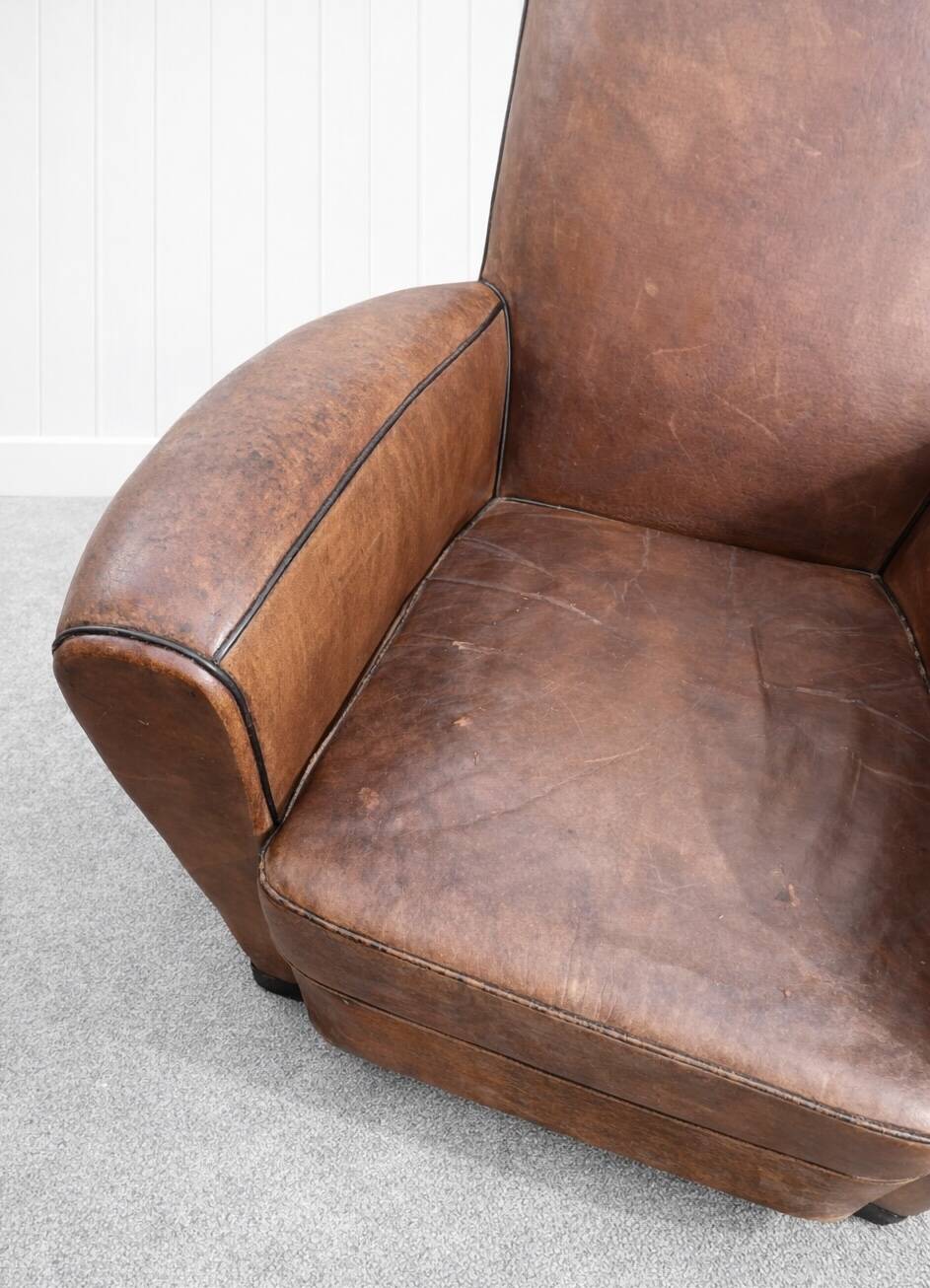 Pair of leather club armchairs – Mid-20th century