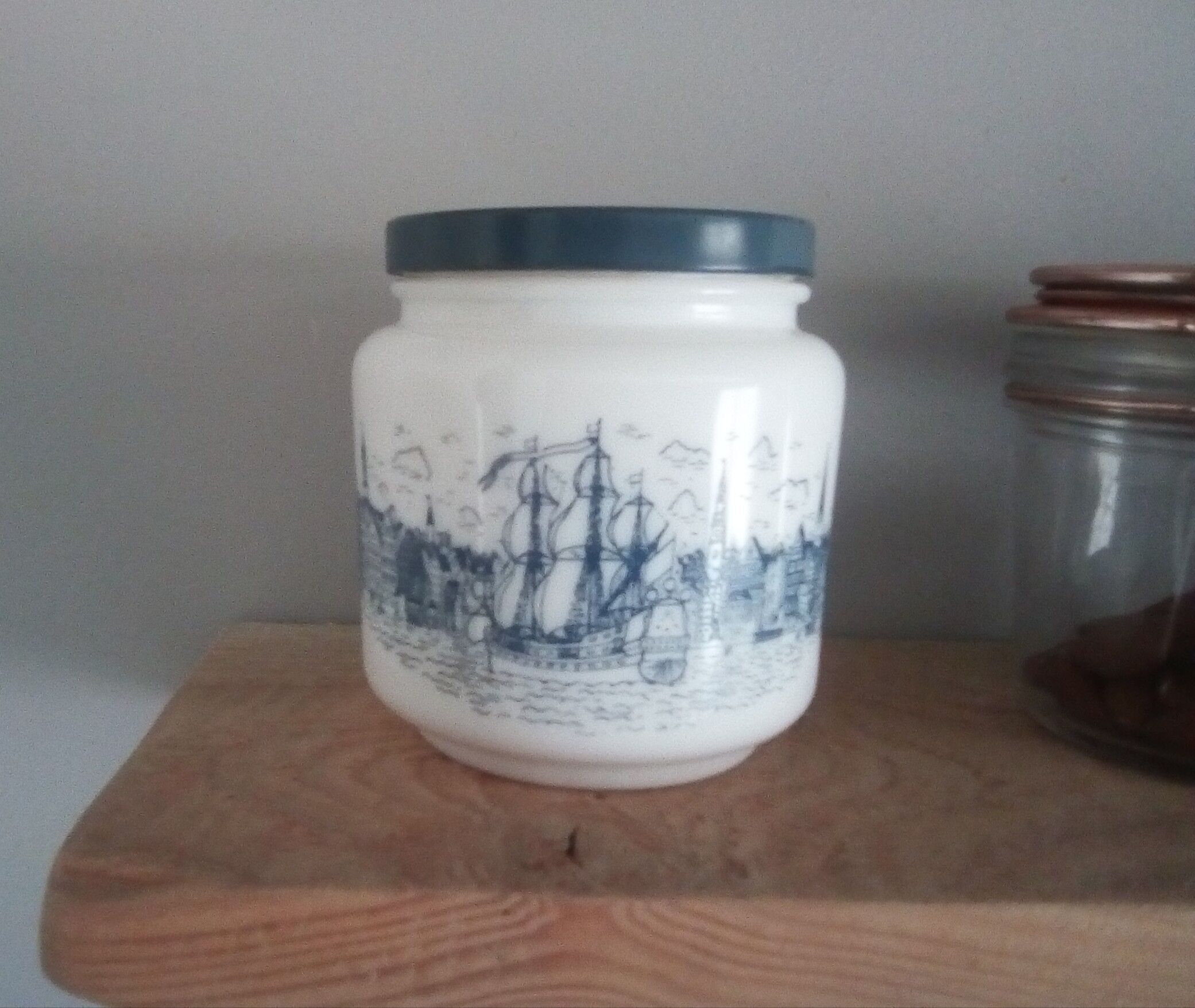 Ancient jar in opaline