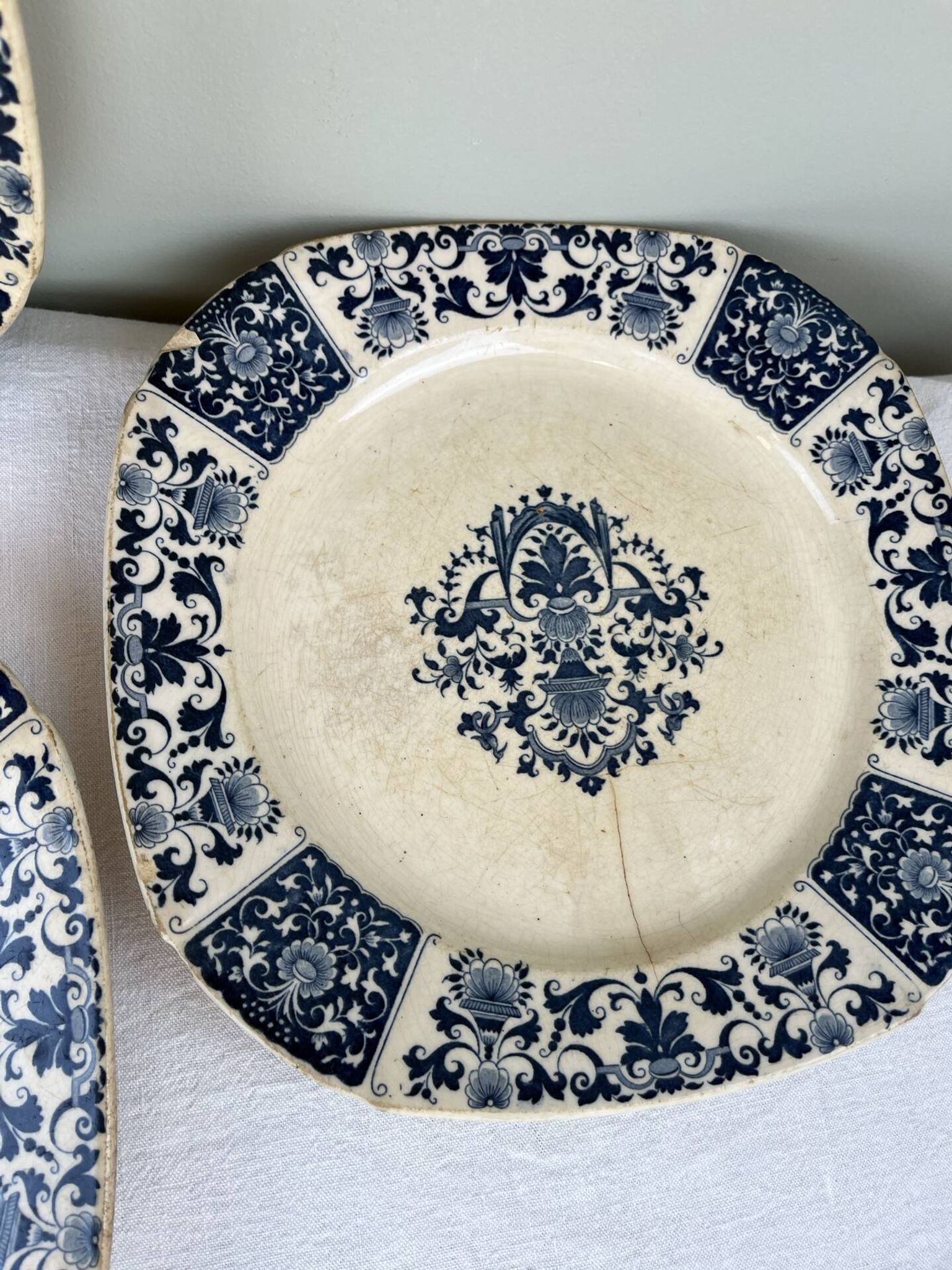 Antique plate from the late 19th century.