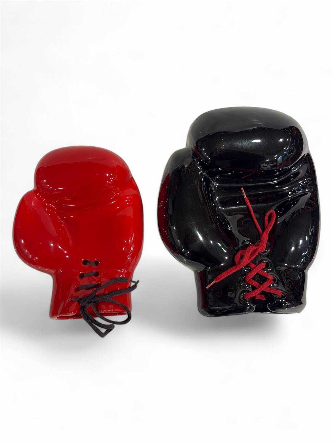 J.C. Peiré black boxing gloves from around 1970.