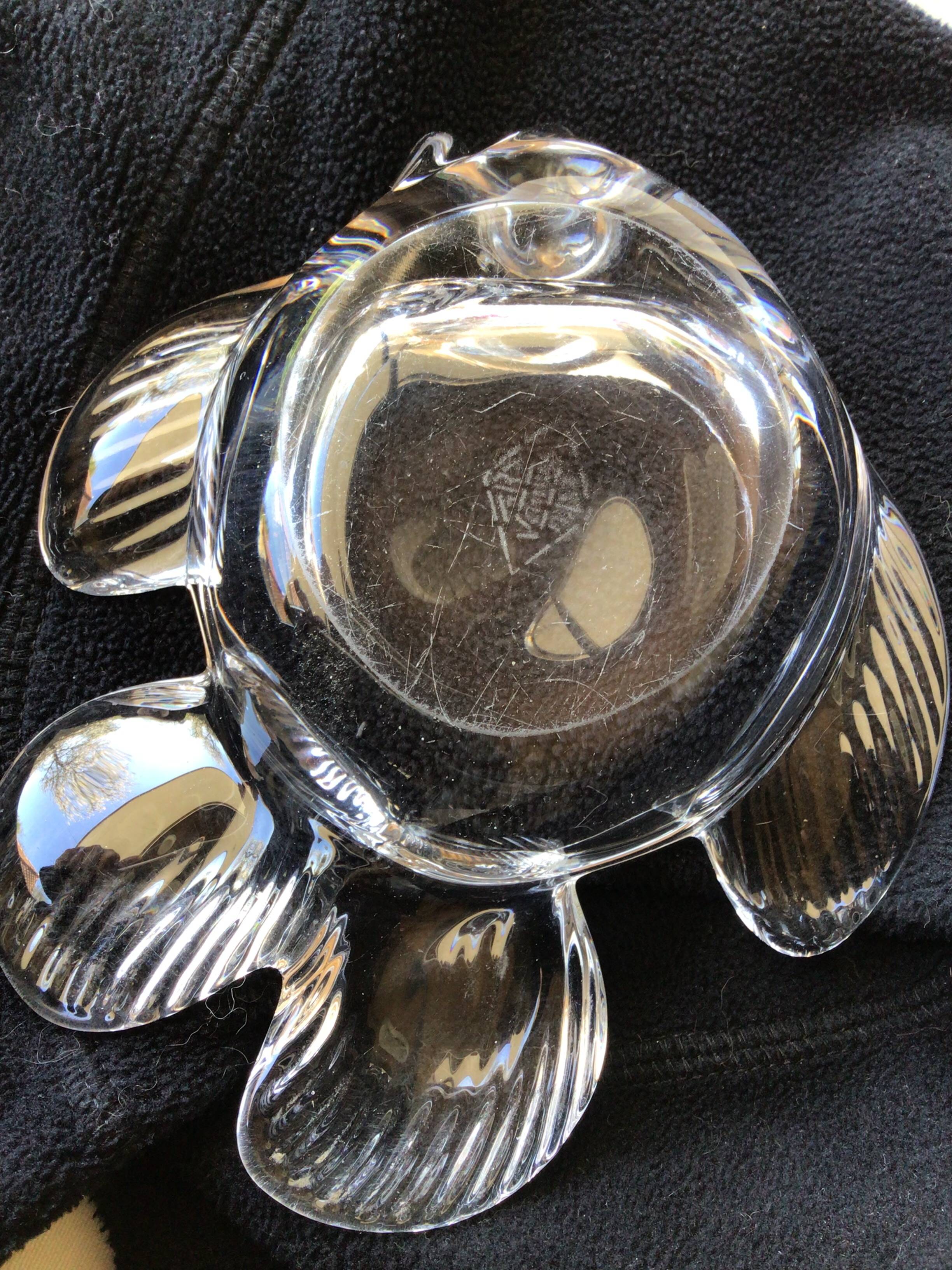 Vannes crystal fish pocket emptier