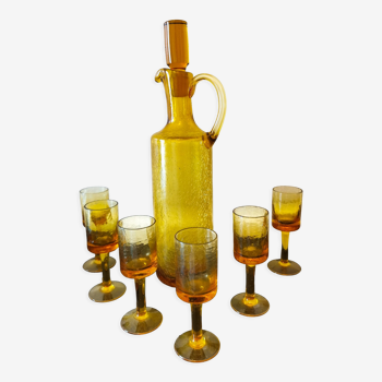 Amber liquor service