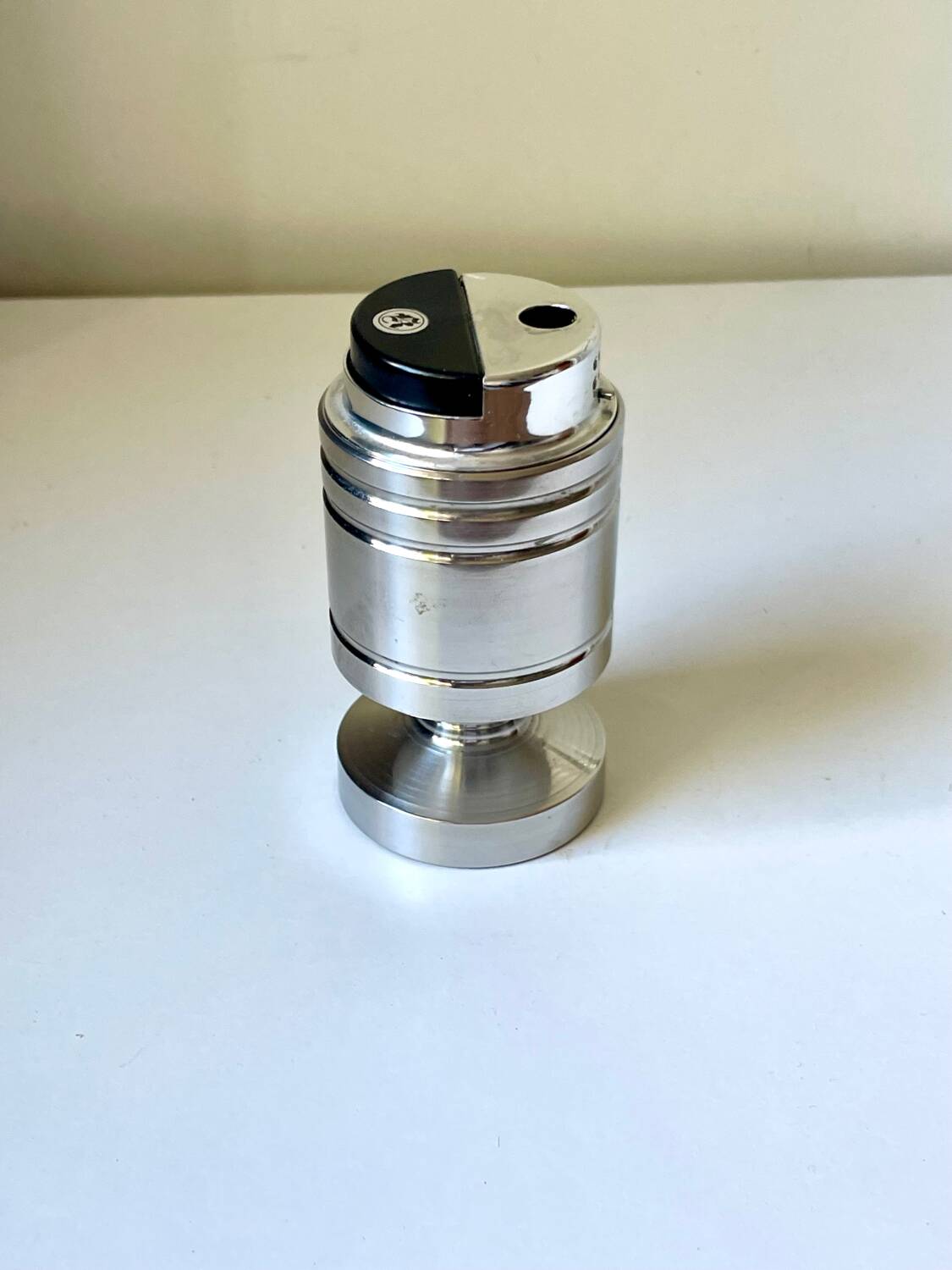 Briquet de table moderniste vintage en métal, Japon