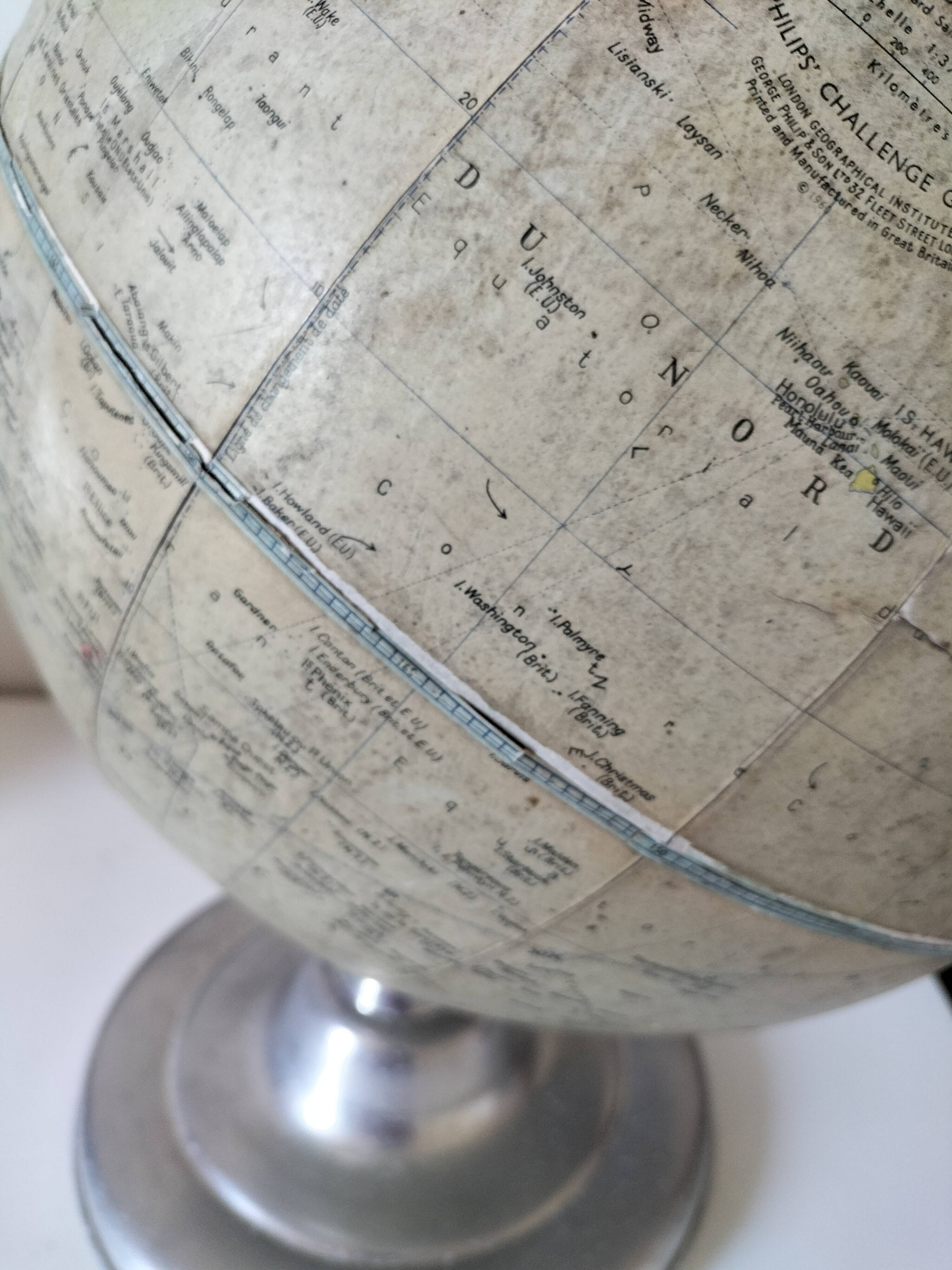 Vintage Globe Taride Maps – 1960
