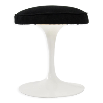 Tulip stool by Eero Saarinen for Knoll International, 1970s