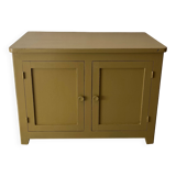 Small whisky-colored buffet
