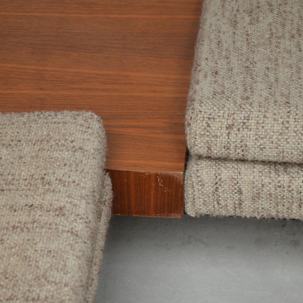 Corner lounge with 3-seater sofa, 2-seater sofa and corner table