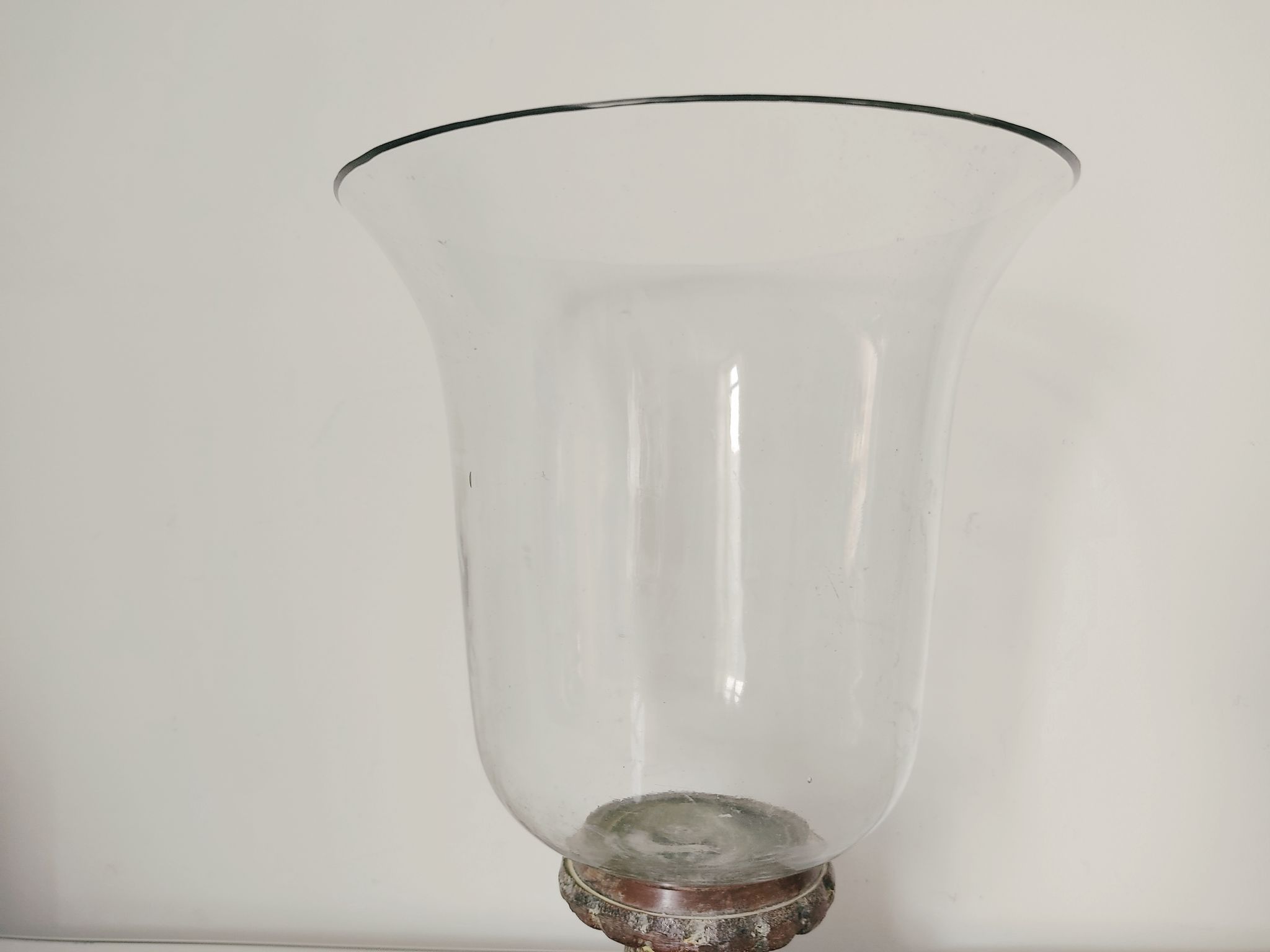 Metal foot glass vase