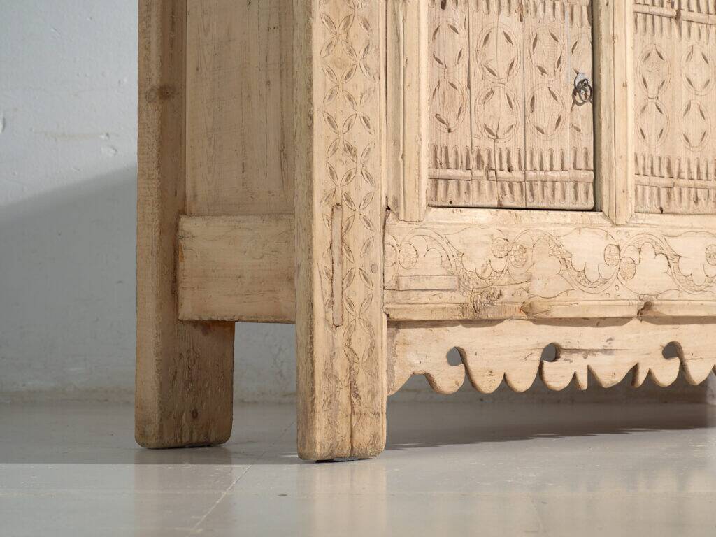 Antique carved pine buffet – China, circa 1920