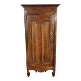 Small walnut bonnetière from the early 19th century.
