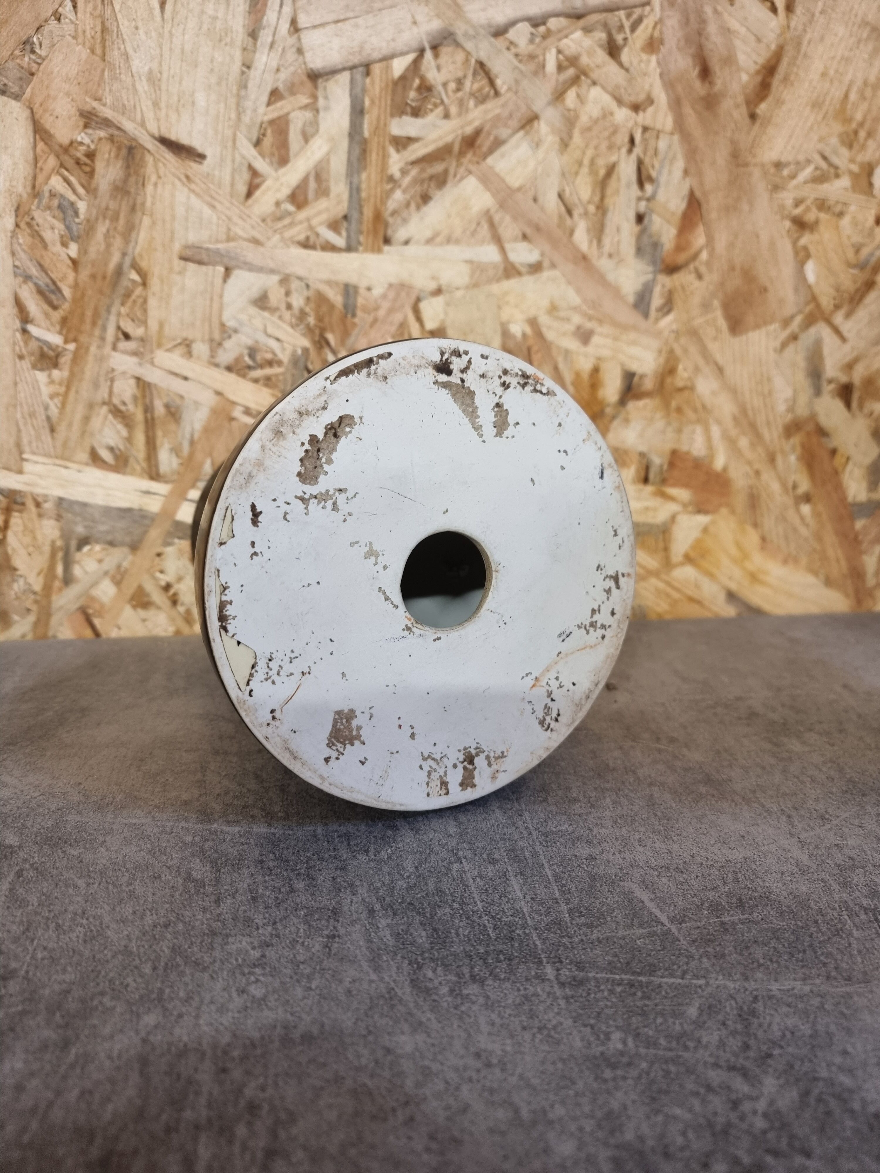 Ceramic candle holder