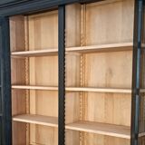 Black and wood bookcase