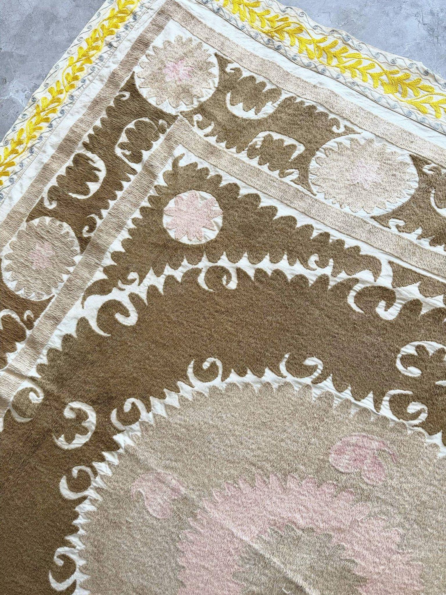 Vintage hand-embroidered tablecloth 156x162 cm