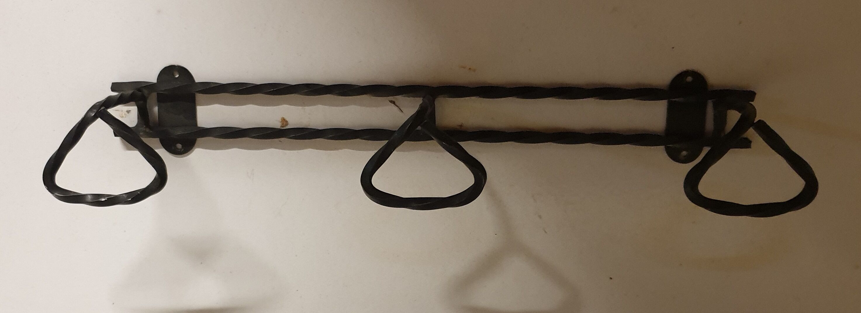 Coat holder 3 wrought iron heads