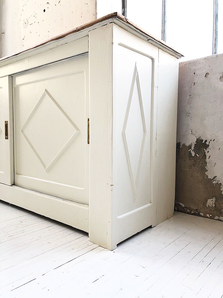 White sliding craft furniture