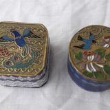 Partitioned miniature boxes