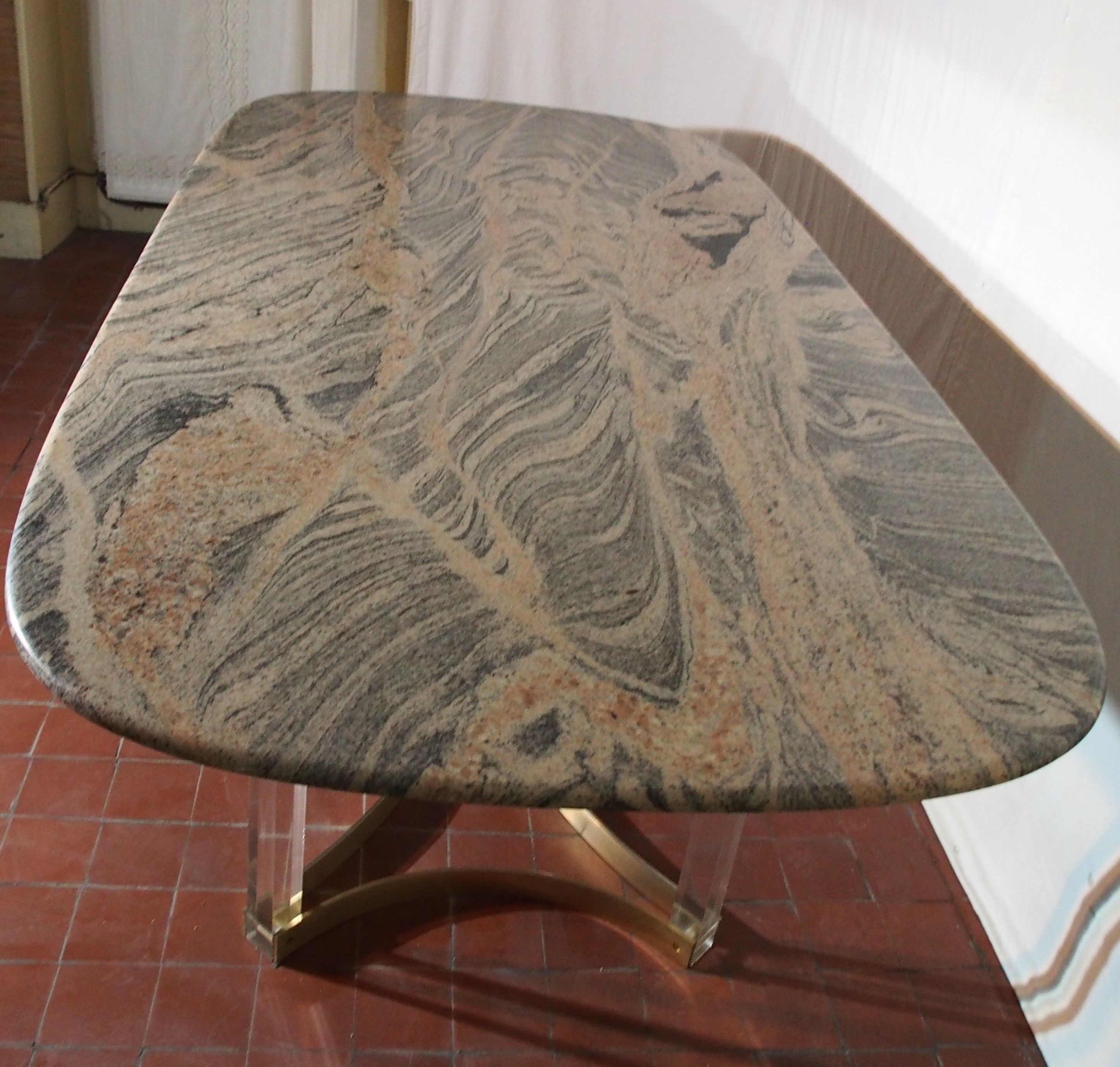 Alessandro Albrizzi table