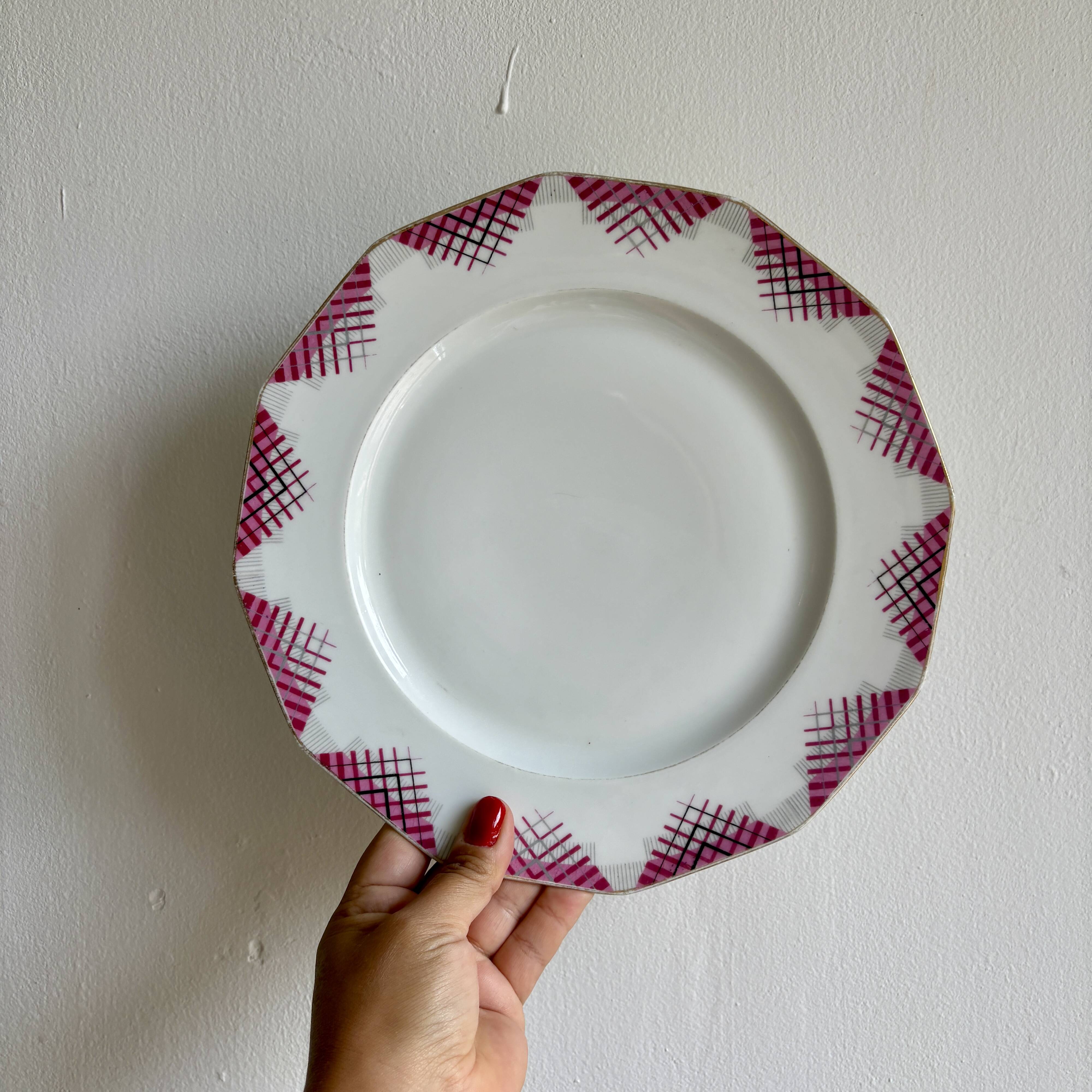 Set of 4 vintage flat plates in Limoges porcelain