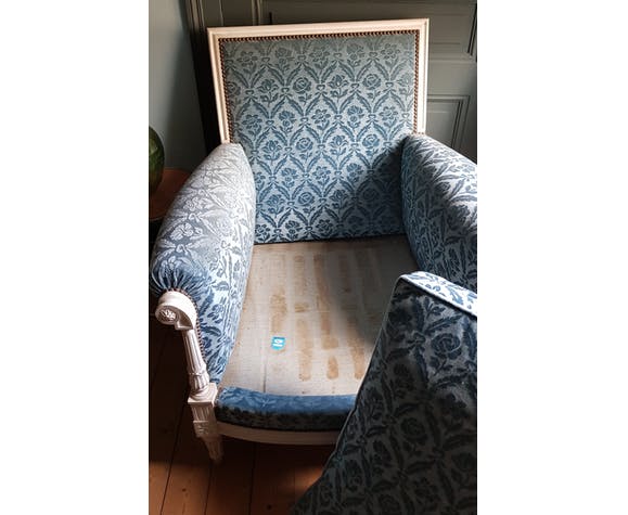 Blue velvet armchair in louis XVI style