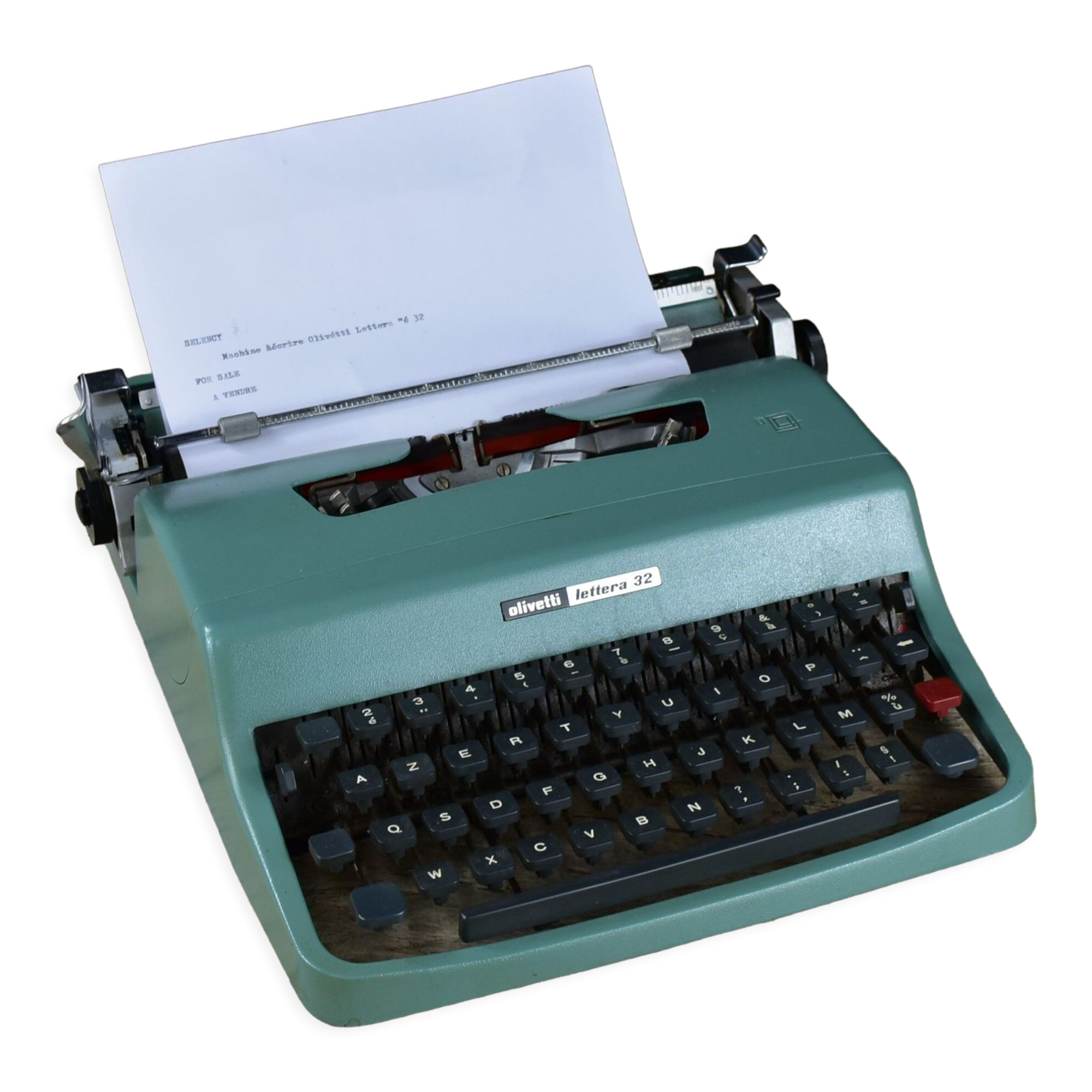 Typewriter Olivetti lettéra 32