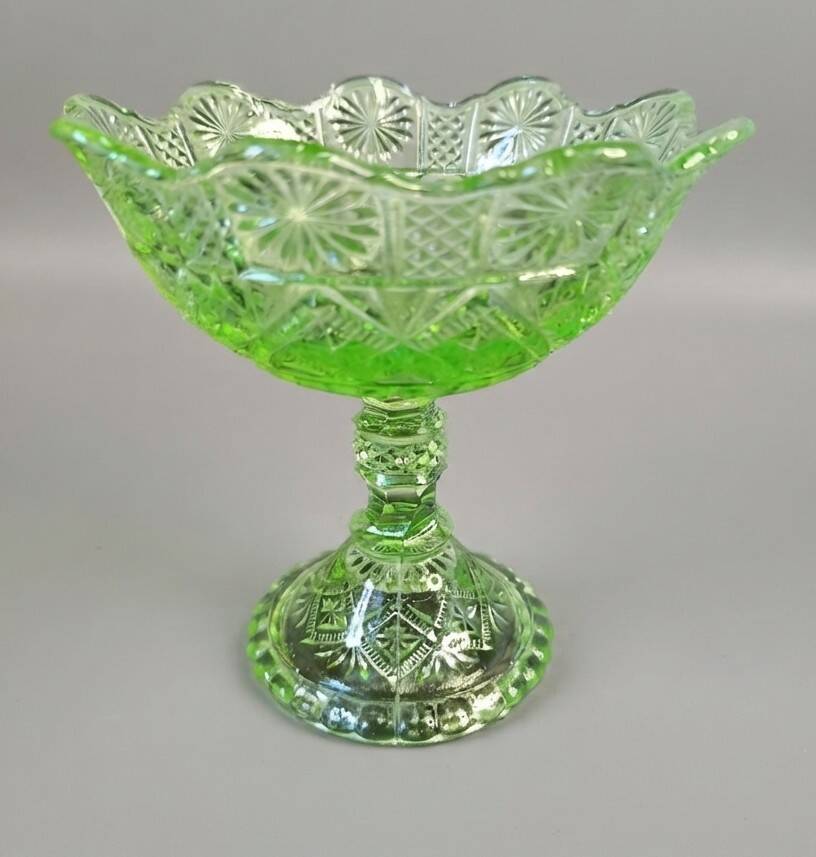 Footed glass compote in uraline, Victorian style – EAPG, early 20th century