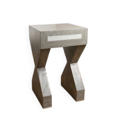 Pedestal / High side table in polished concrete – Unique artisan piece.