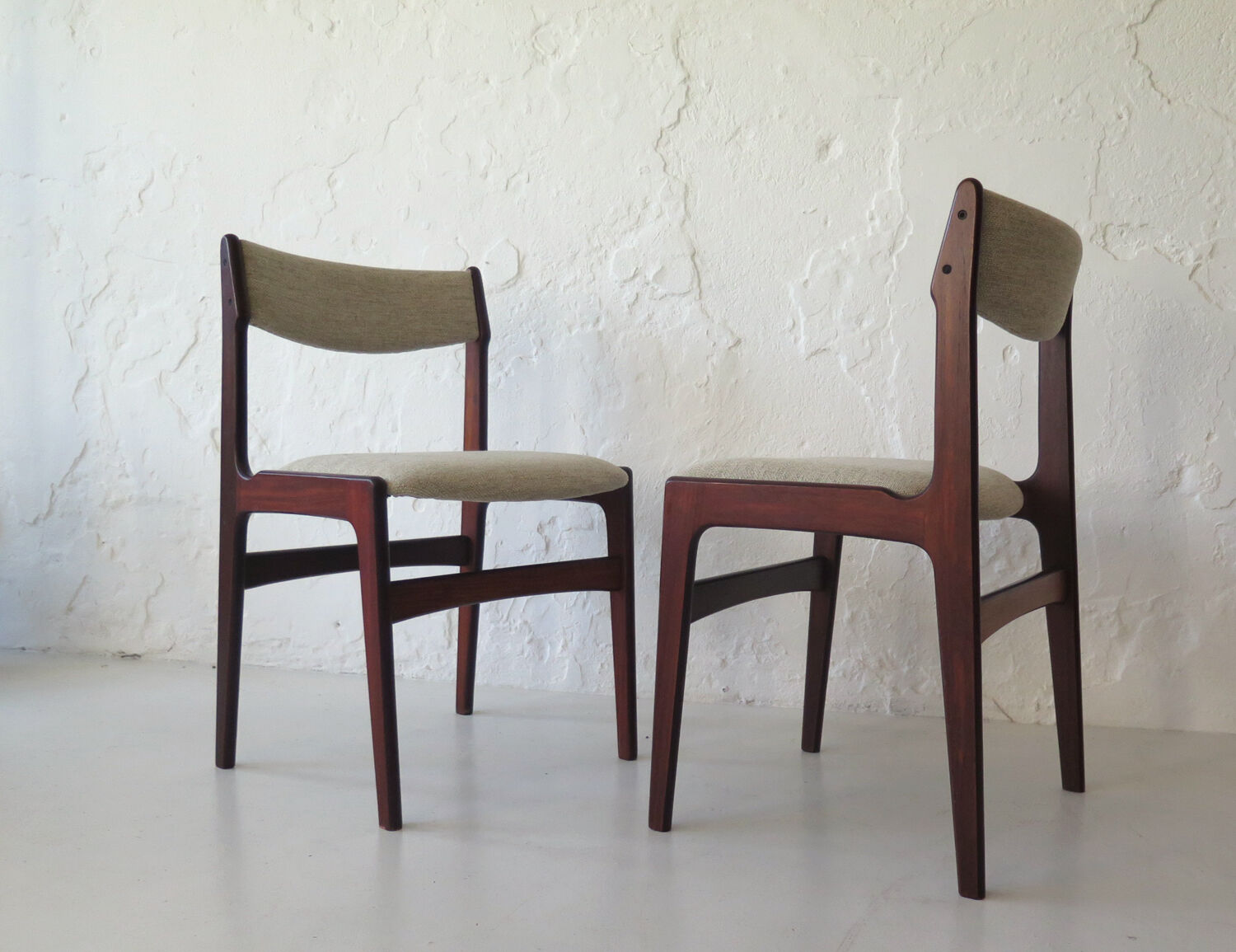 Set of two Danish dinner chairs, 60s