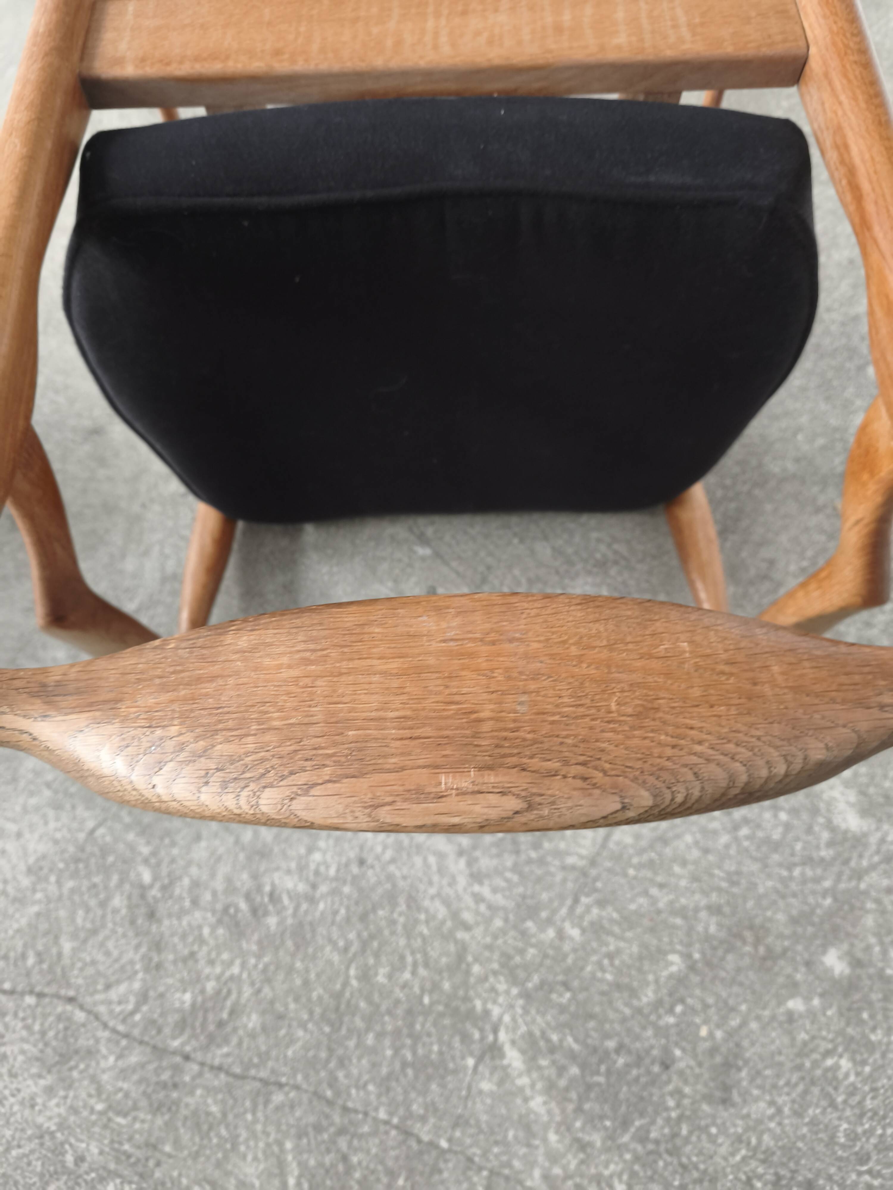 Oak armchair from 1950 by Guillerme and Chambron