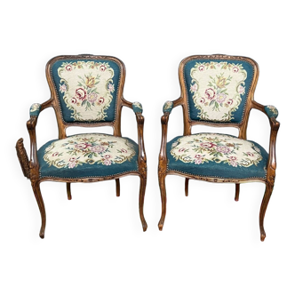 Pair of hand-embroidered armchairs. Walnut.