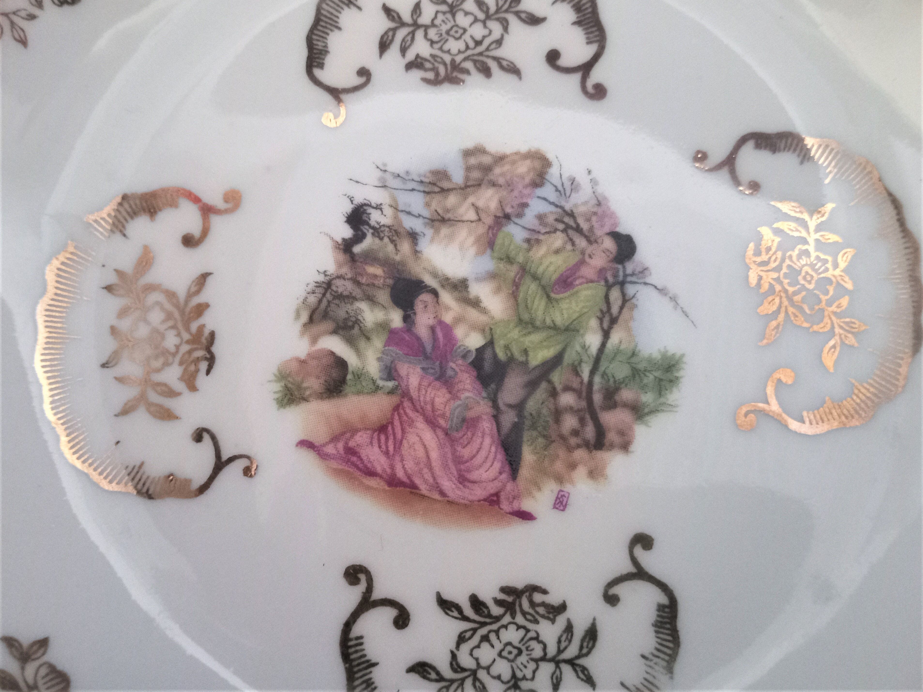 Set of 13 plates with Japanese motifs in real Limoges porcelain