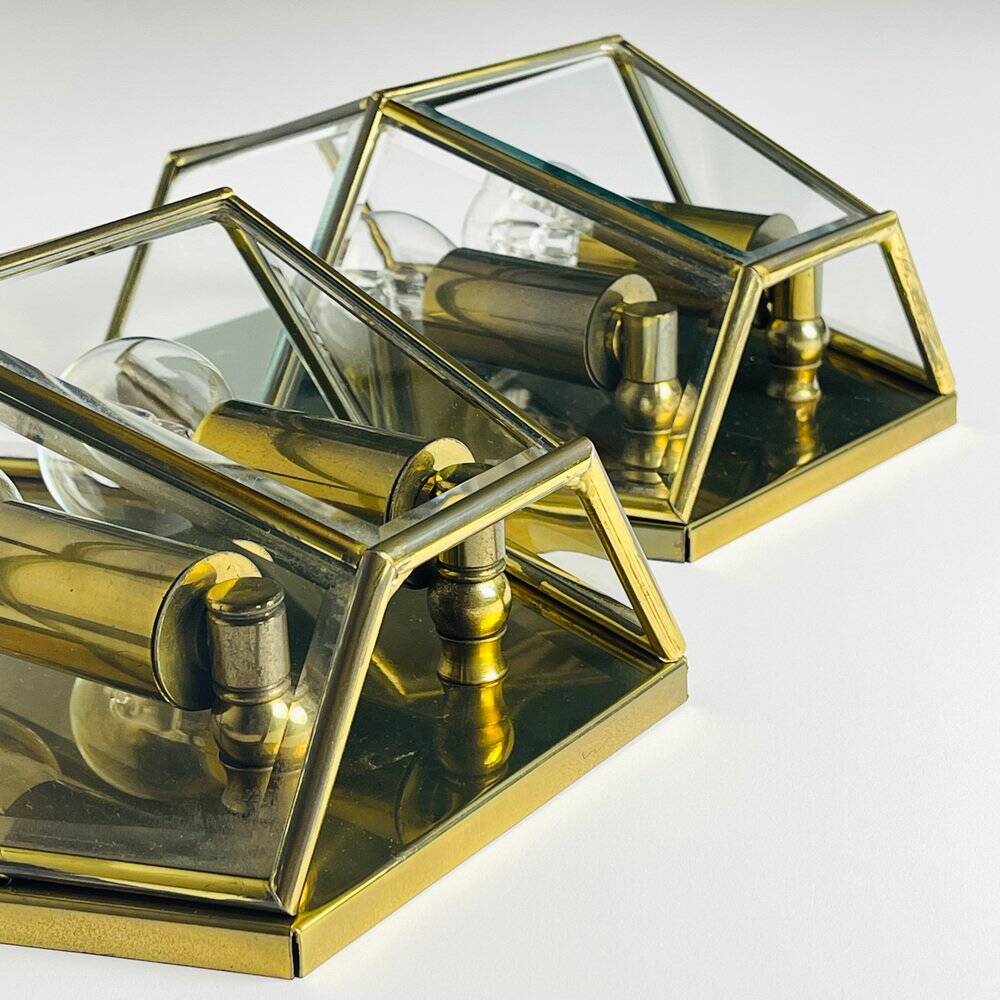 Hexagonal wall sconces in gilded brass and crystal, 1970s, set of 2.