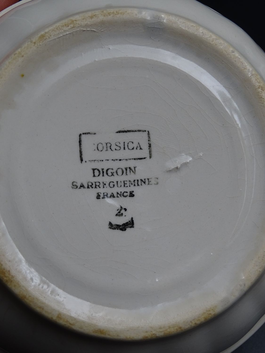Two ravines, bowls or cups in faience of Digoin Sarreguemines, Model Corsica, circa 1940