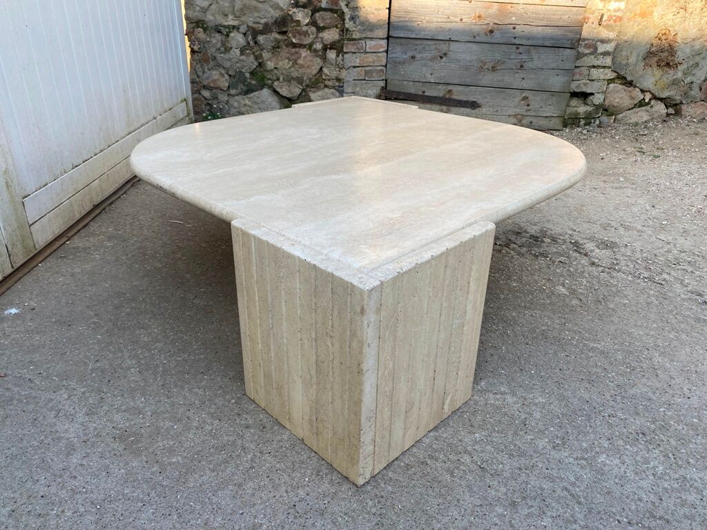 Large marble travertine coffee table in the shape of an eye from Roche Bobois vintage 70s