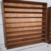 Paire d'étagères des années 60
