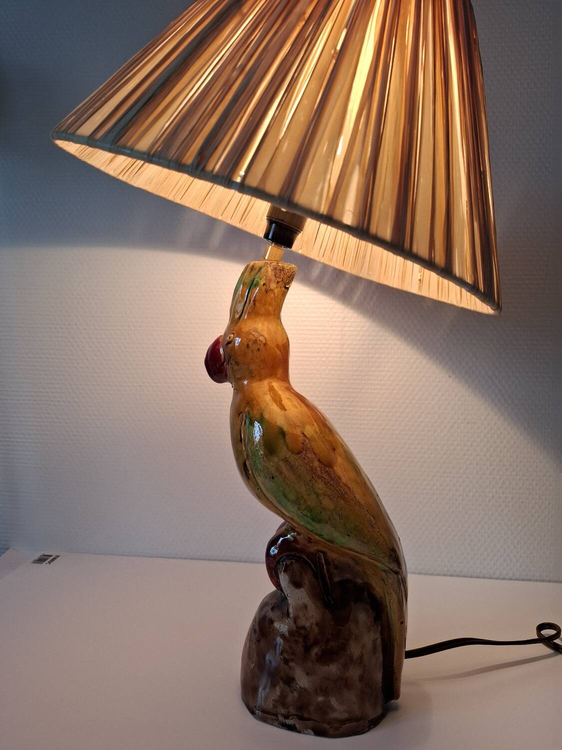 Zoomorphic ceramic lamp