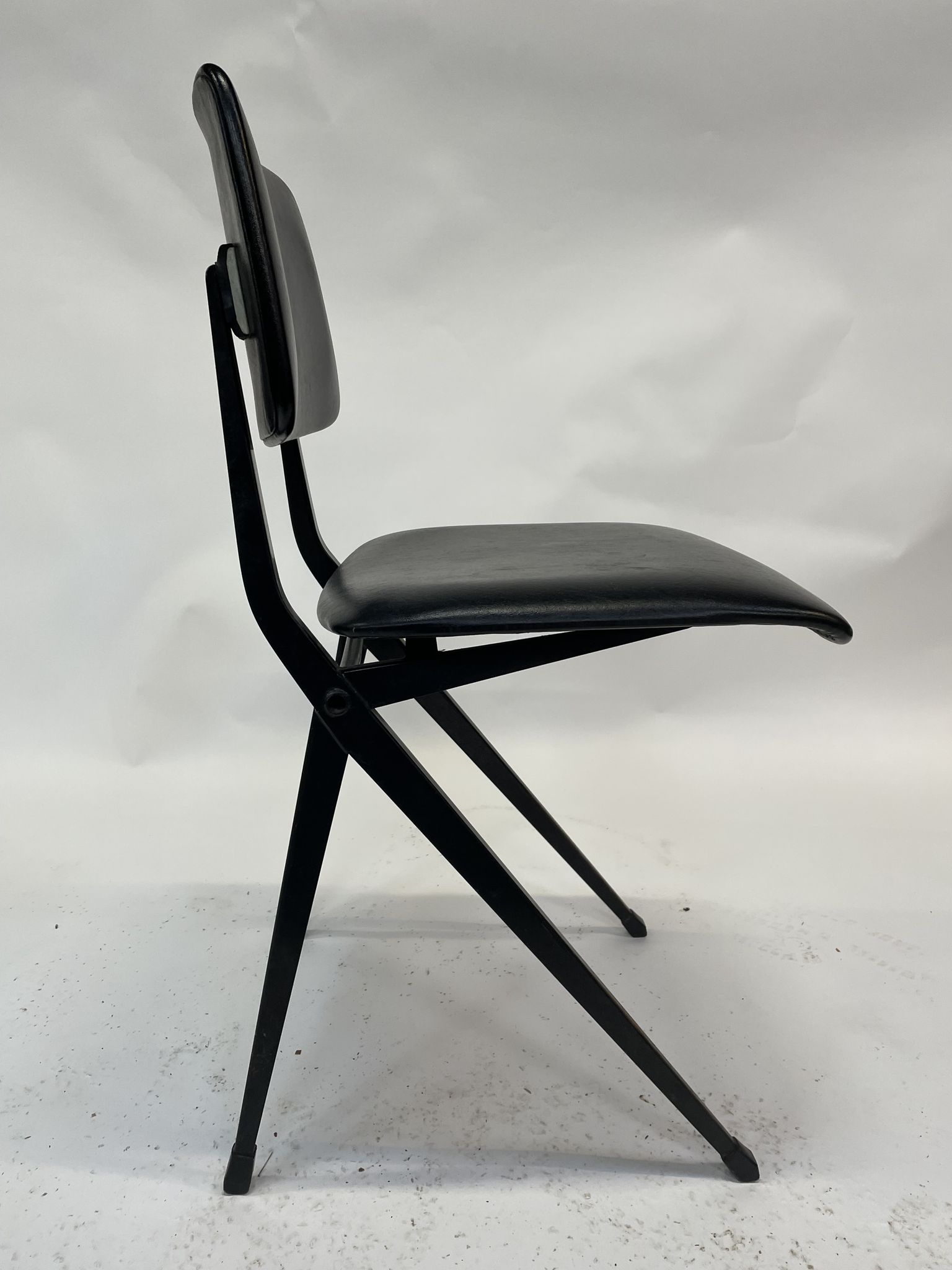 Mid Century Spin Chair 102 Ynske Kooistra for Marko Holland in Black