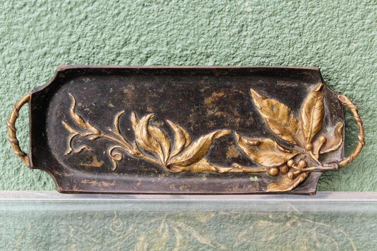 Art Nouveau bronze catchall, signed Le Royer.