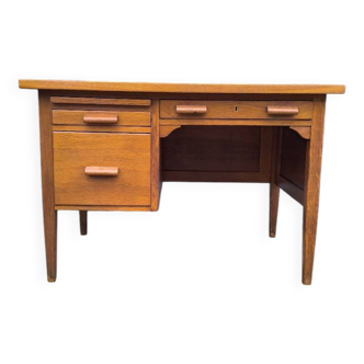Master's desk in solid oak
