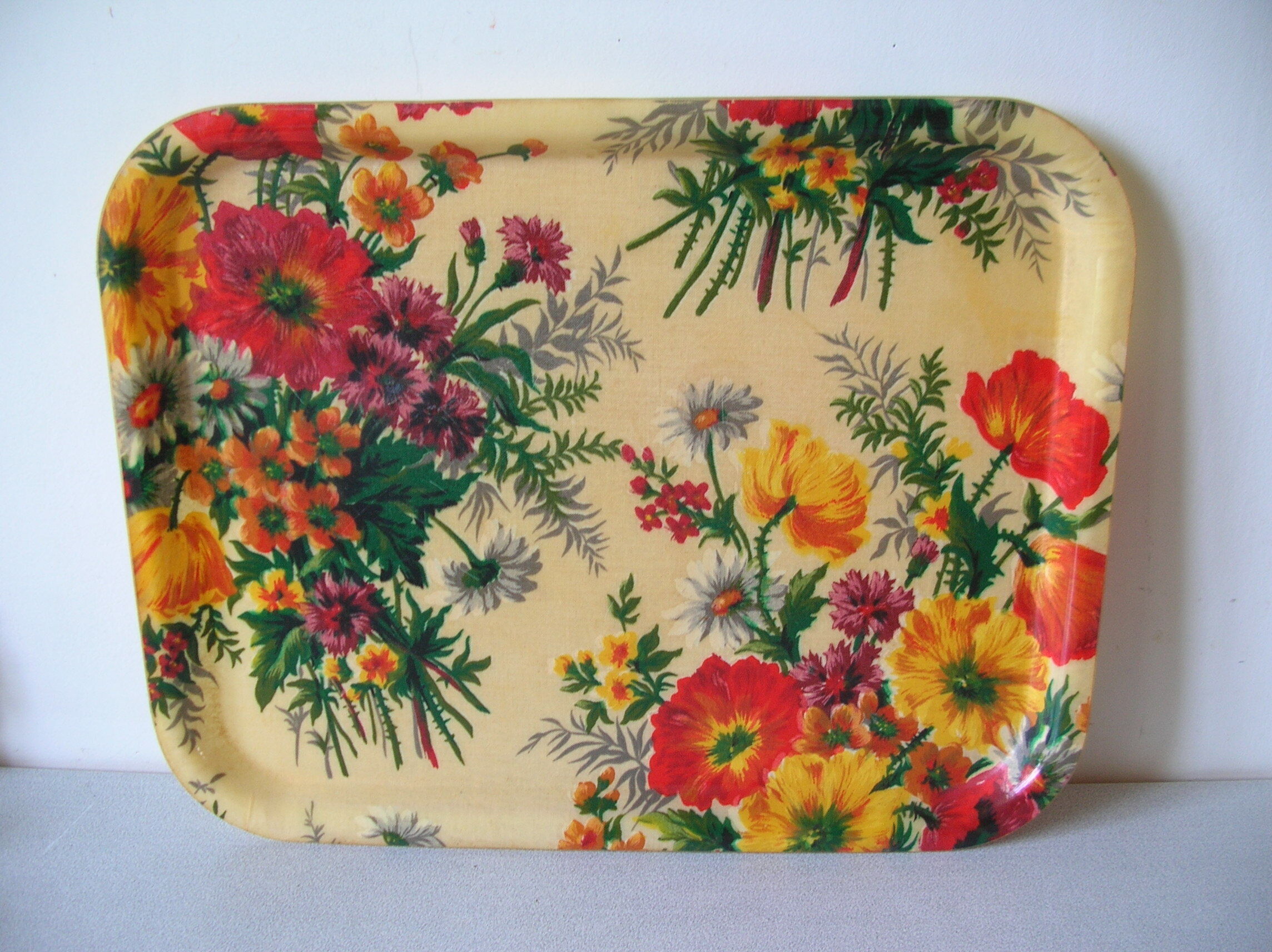 Old service tray 1950s/60s floral decoration in fiberglass