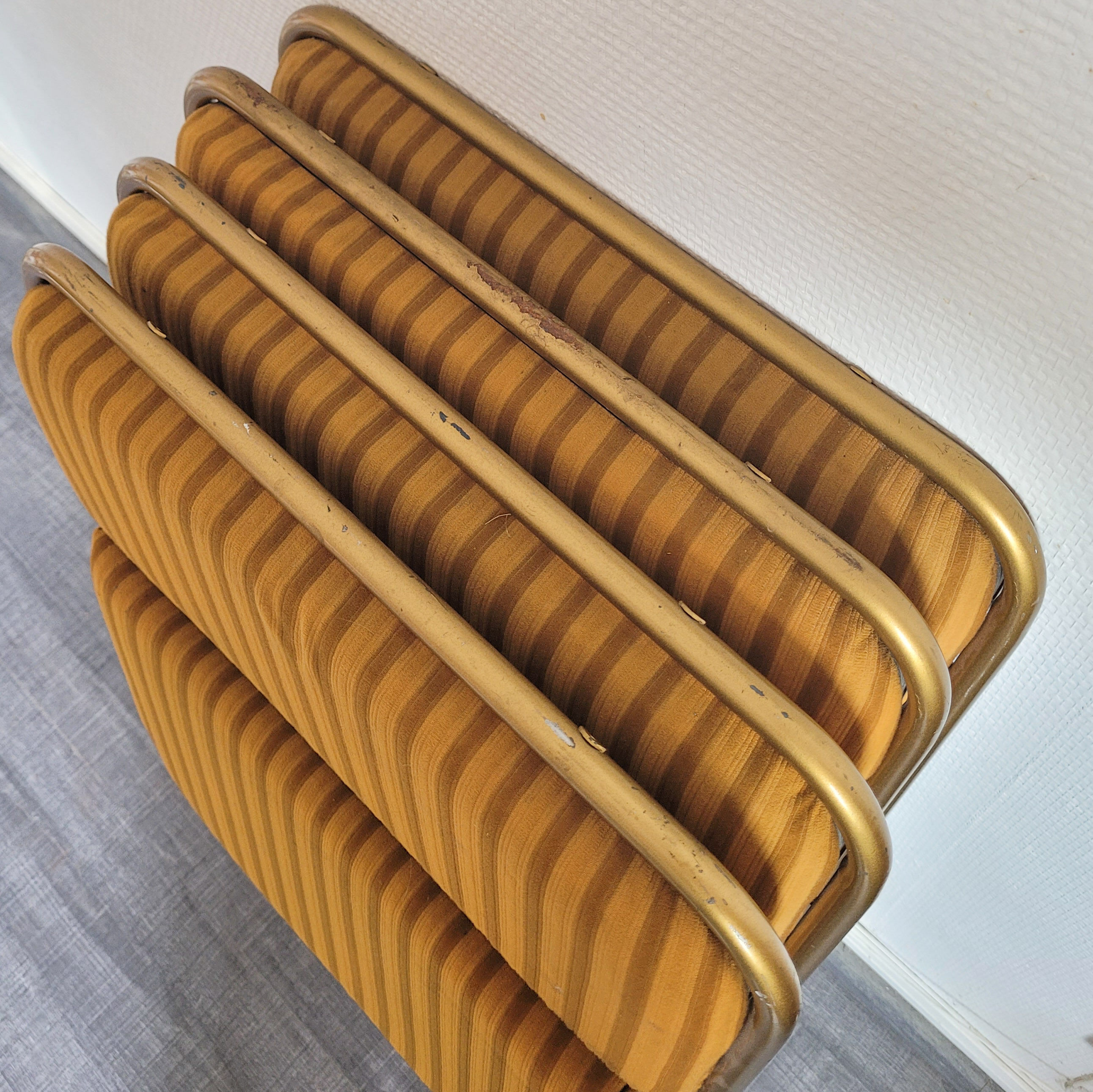 4 vintage Lafuma folding chairs