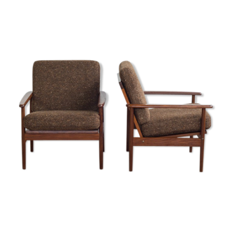 Paire de fauteuils danois en teck massif