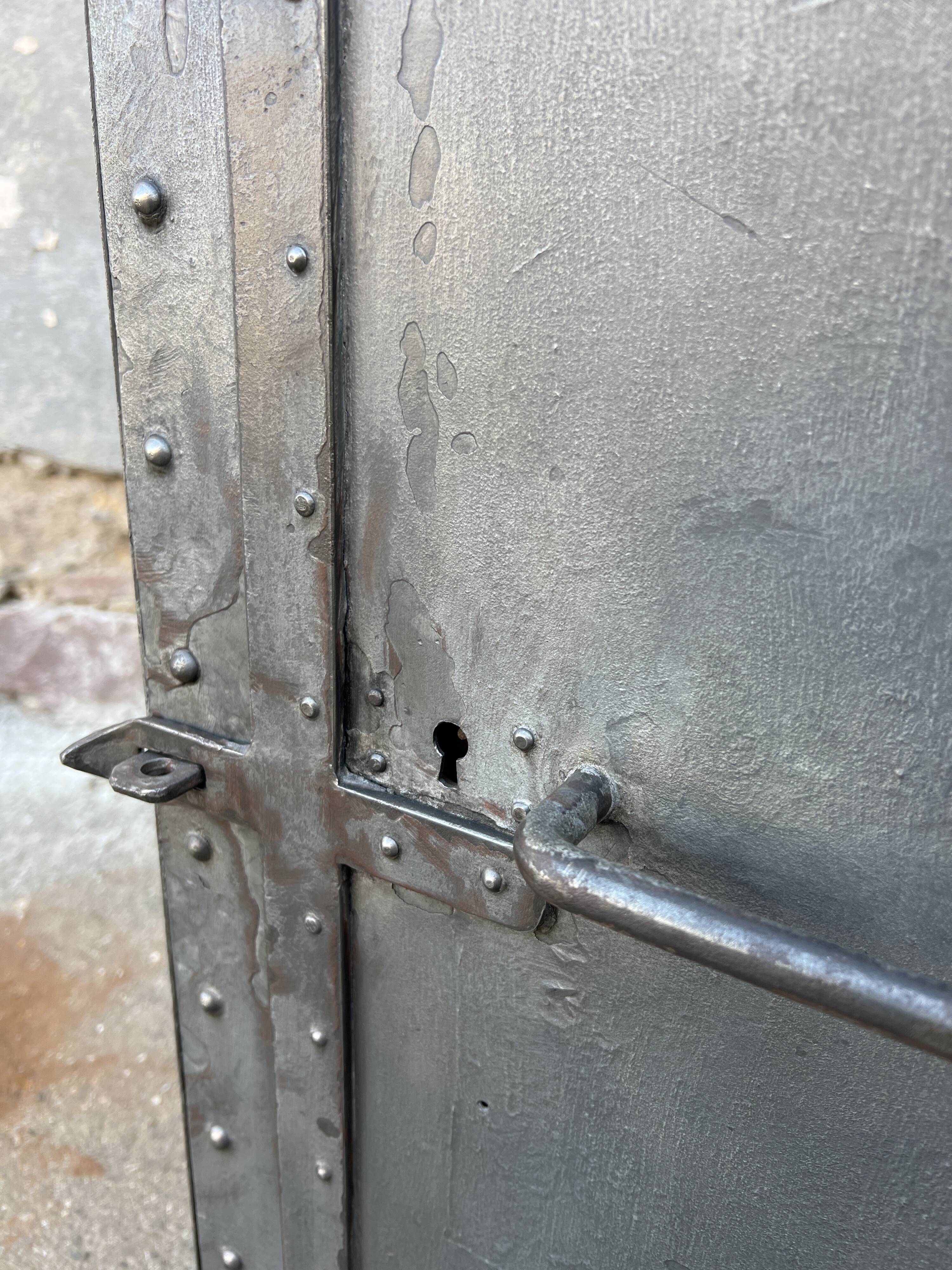 Riveted SNCF Electric Box