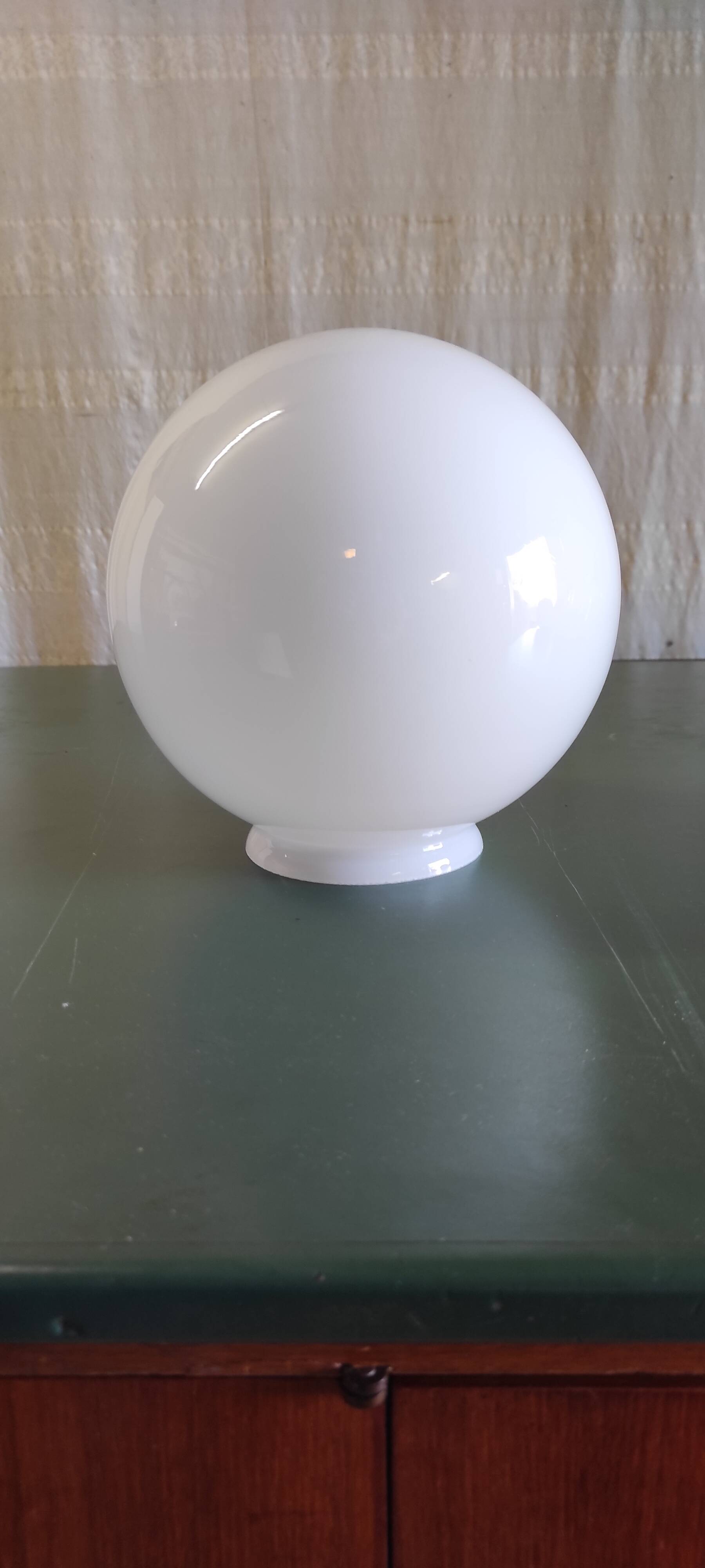 Opaline globe, diameter 20 cm - mid-20th century