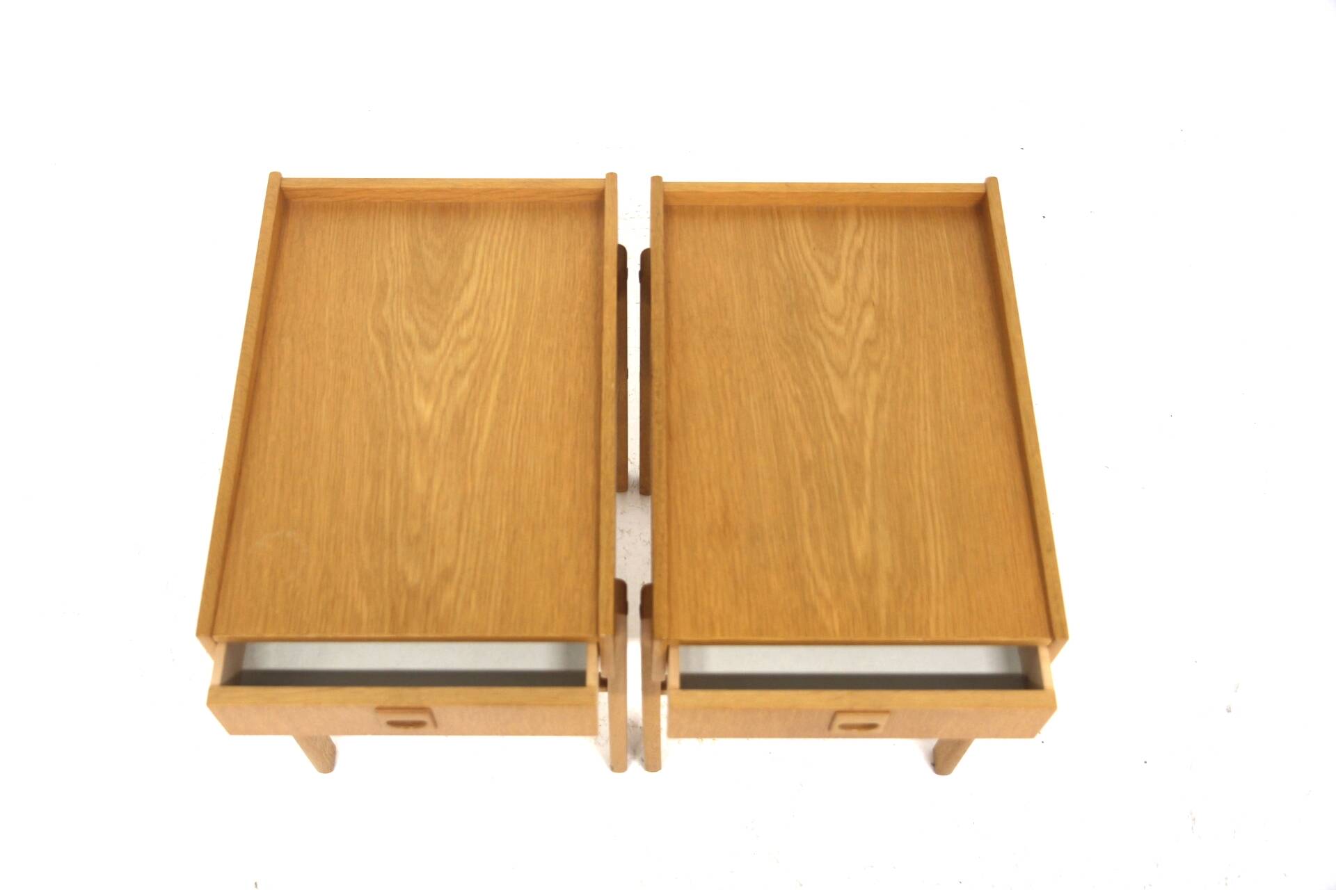 Set of 2 Scandinavian oak bedside tables, Sweden, 1960.