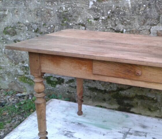 Table de ferme rustique