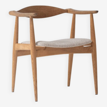 Early CH35 chair designed by Hans Wegner for Carl Hansen and Son, Denmark 1950’s.