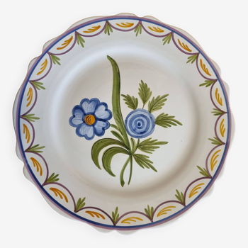 Assiette en faience de Malicorne