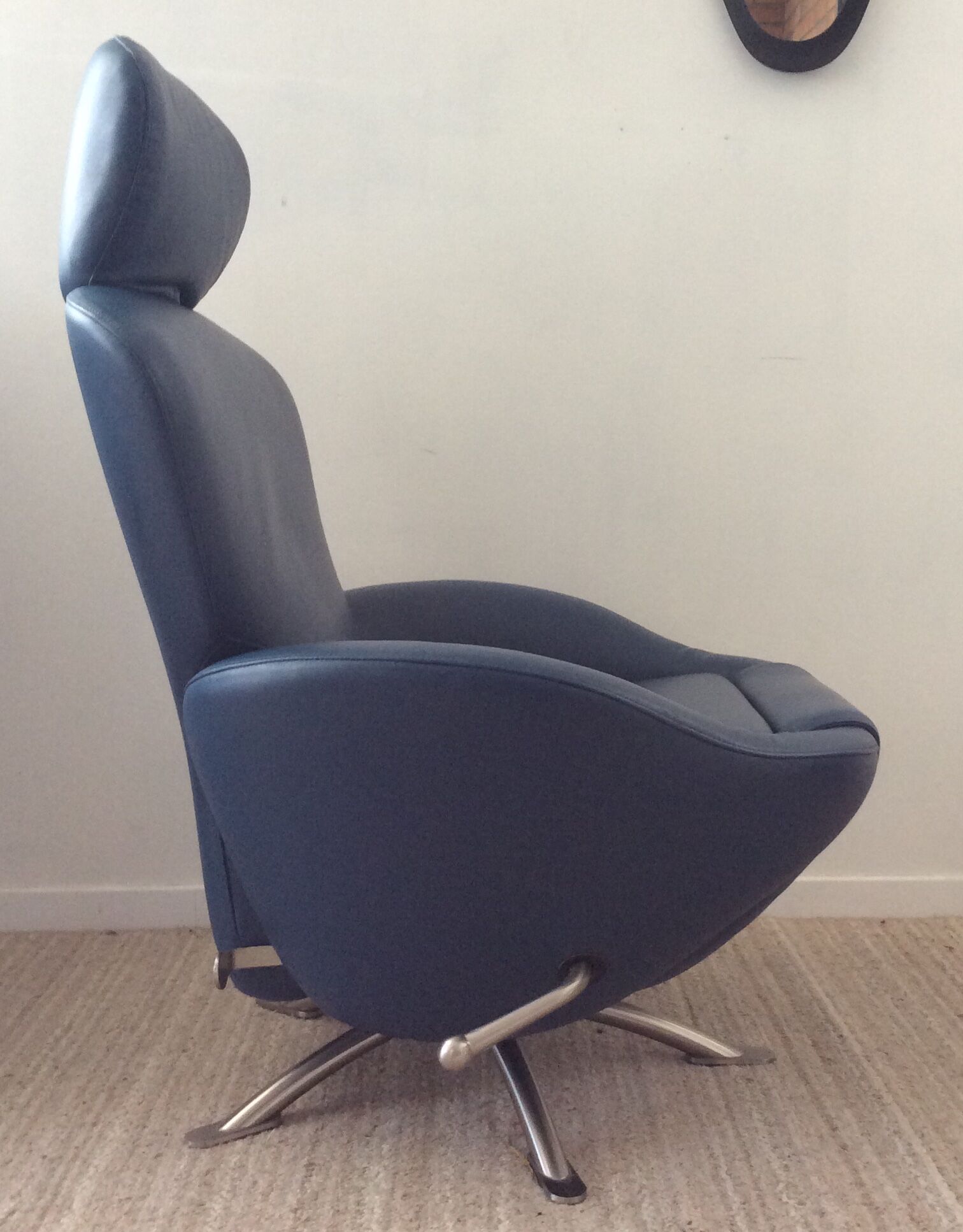 K10 Dodo Cassina heating chair by Toshiyuki Kita