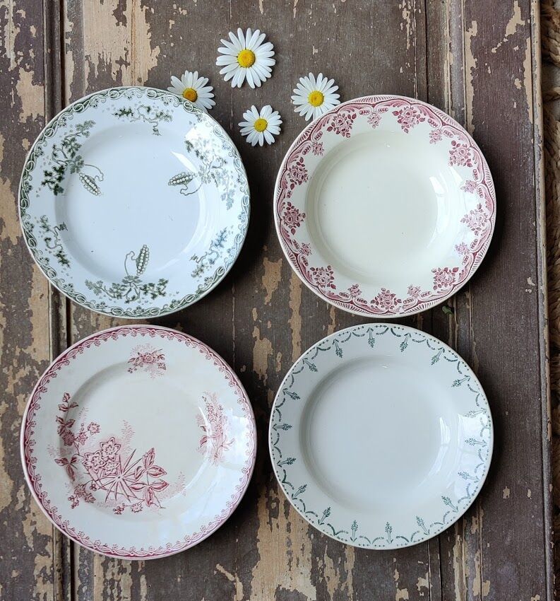 Set of four hollow plates iron earth