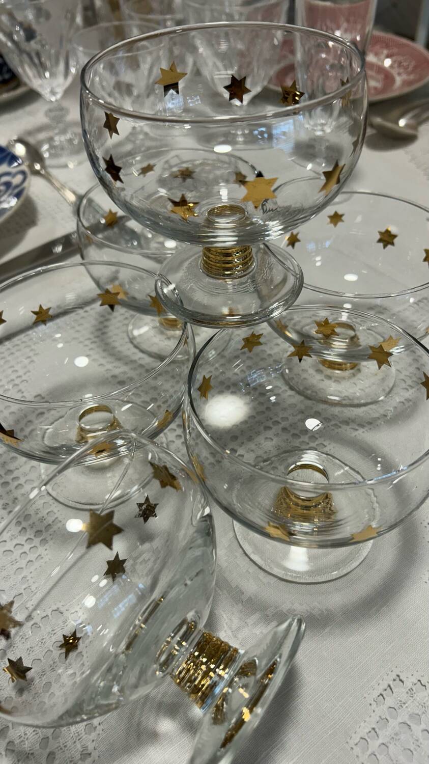 6 gold star ice cream cups 1950/60